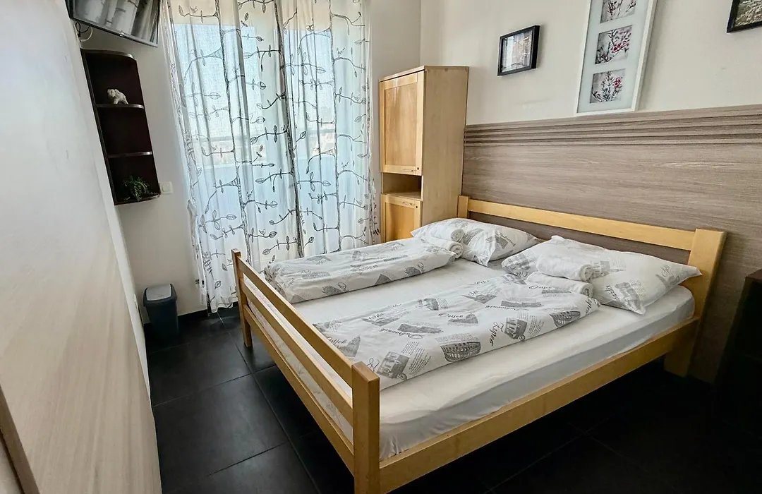 Hostel Moving-1