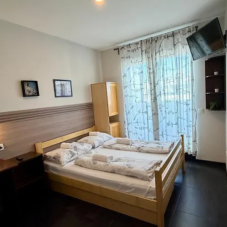 Hostel Moving-3